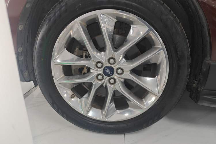 Used Ford Edge 2015 2.0T GTDi Four-Wheel Drive Prestige Model