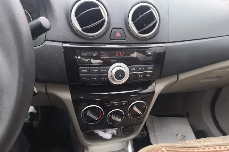 Used CHANGAN Alsvin V3 2015 1.4L Manual Meiman Model China IV Standard