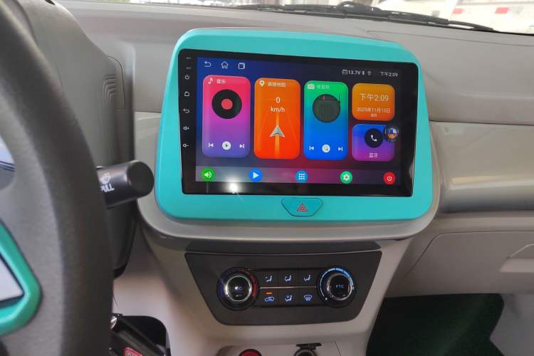 Used JMEV Xiao Qilin 2026 Model PLUS+ Comfort Version Audio And AC Panel