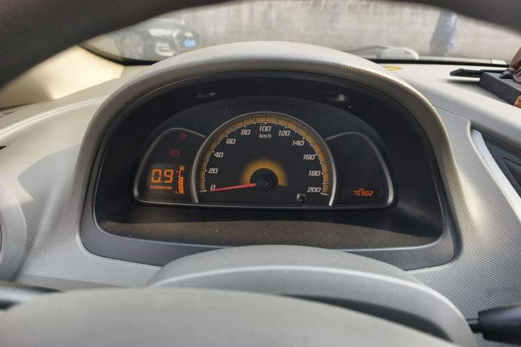 Used Chevrolet Sail 2013 Hatchback 1.2L Manual Warm Edition