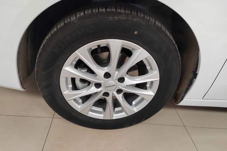 Used Roewe i5 2026 Model 1.5L CVT Luxury Version