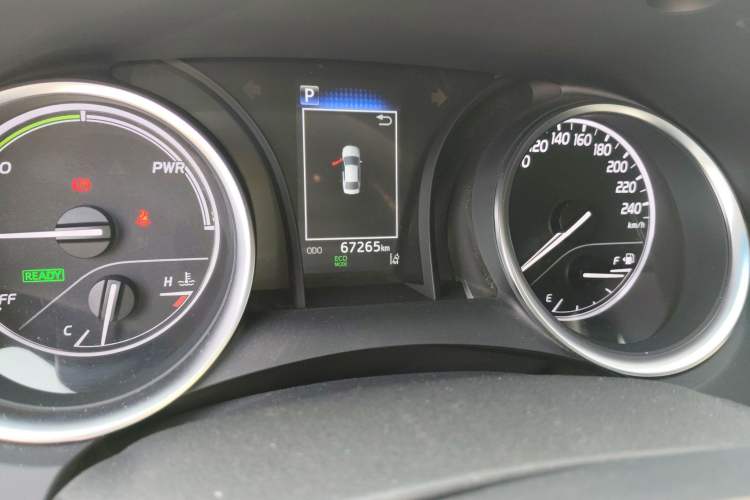 Used Toyota Camry 2021 Dual-Motor 2.5 HGVP Leading Edition Odometer Close Up