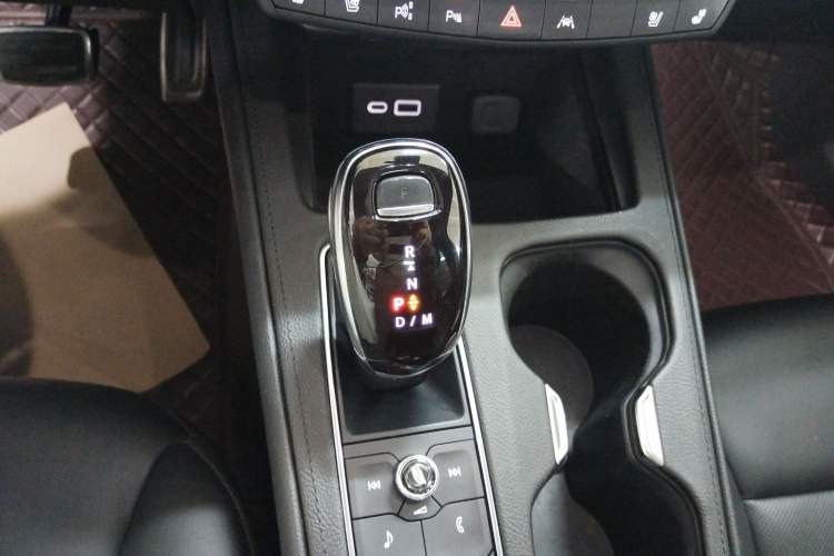 Used Cadillac XT4 2022 28T Four-Wheel Drive Platinum Edition