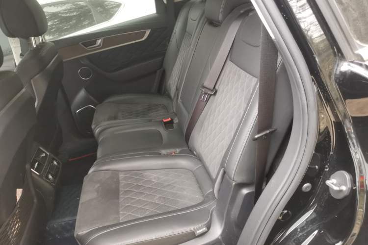 Used Hongqi HS7 2021 2.0T DCT Two-Wheel Drive Smart Connect Flagship Edition
