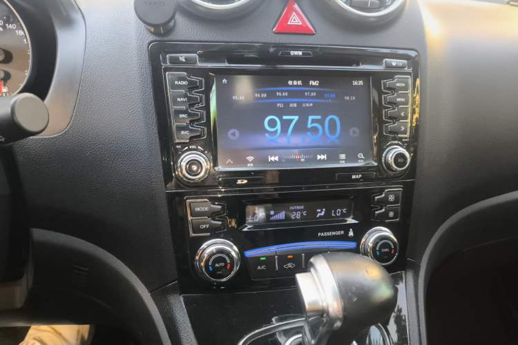 Used Haval H6 2016 Upgraded Model 1.5T Automatic Two-Wheel Drive Elite Version