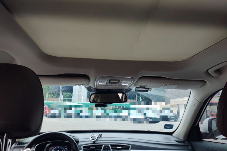 Used Geely Auto Emgrand X7 Sport 2016 1.8TD Automatic ZhiZun Version
