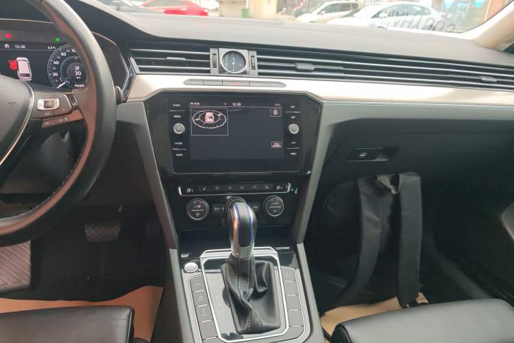 Used Volkswagen Variant New Energy 2019 GTE model
