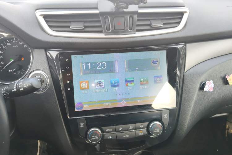 Used Nissan X-Trail 2015 2.0L CVT Comfort MAX Edition 2WD
