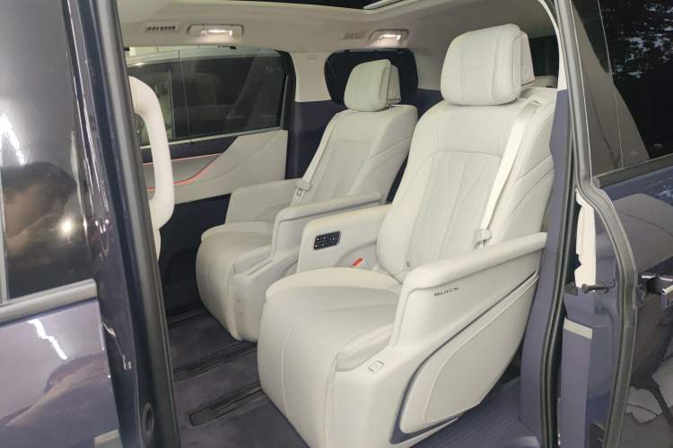 Used Buick GL8 New Energy 2026 Model Lu Zun Luxury Edition
