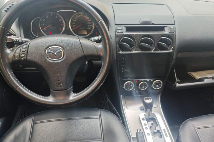 Used Mazda 6 2013 2.0L Automatic Fashion Edition Center Console