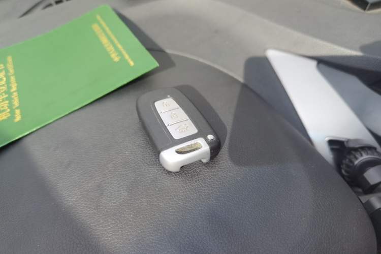 Used Hyundai Elantra (5th Generation / Langdong) 2012 1.6L Manual Leading Model Vehicle Key