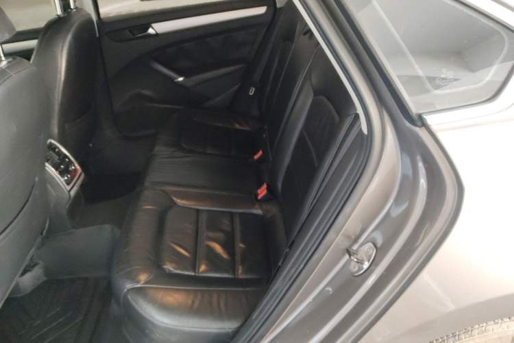 Used Volkswagen Passat 2014 1.8TSI DSG Prestige Edition Left Rear Seat