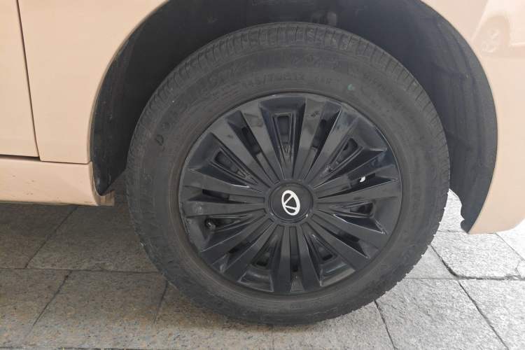 Used Chery QQ Ice Cream 2023 120km Ice Cream-Type Lithium Iron Phosphate