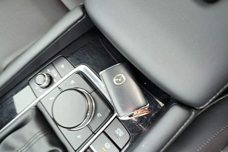 Used Mazda 3 Axela 2020 2.0L Automatic Zhiya Edition
