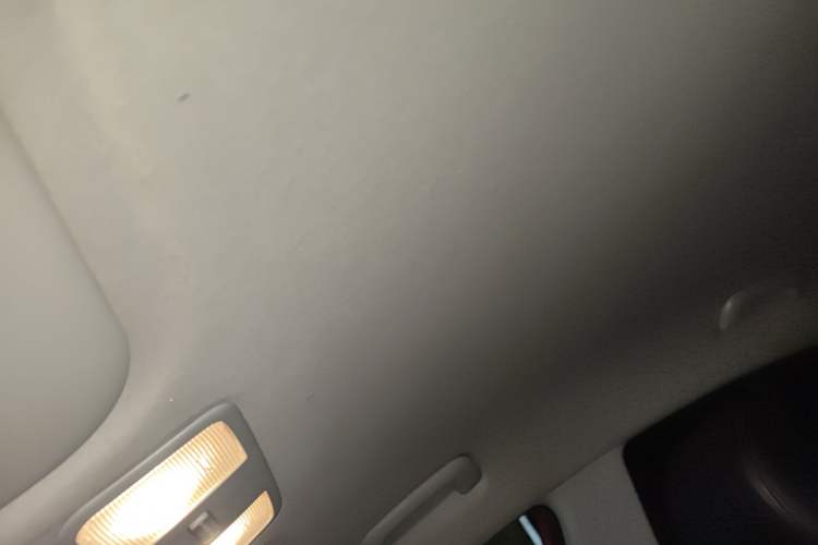 Used Hyundai Verna (new generation) 2016 1.4L Automatic Cool Edition GLS Headliner