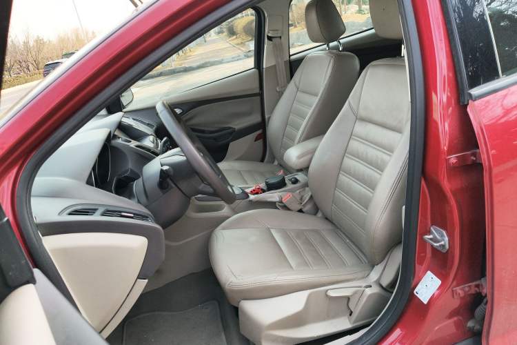 Used Ford Focus 2012 Sedan 1.6L Automatic Comfort Model