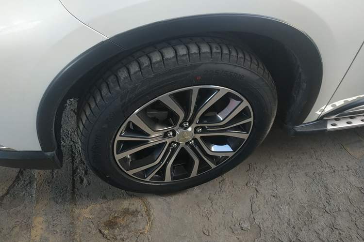 Used Mitsubishi Outlander 2018 2.0L Two-Wheel Drive Glory Edition 5 Seats