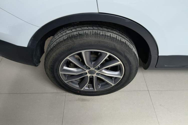 Used Geely Auto Emgrand X7 Sport 2021 Million Edition 1.8TD DCT Two-Wheel Drive Luxury Model Right Rear Wheel Hub