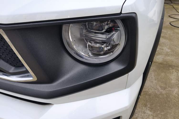 Used Haval H Dog 2023 2.0T Two-Wheel Drive Chaoye Version Plus Left Front Headlight