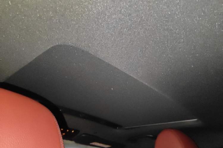 Used Mercedes-Benz GLC Coupe 2023 GLC 260 4MATIC Coupe SUV Headliner