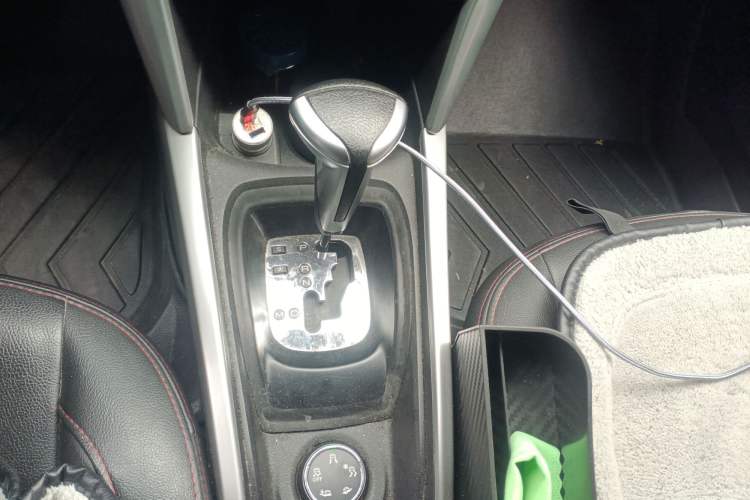 Used Citroen C3-XR 2017 230THP Automatic Pioneer Model Gear Lever