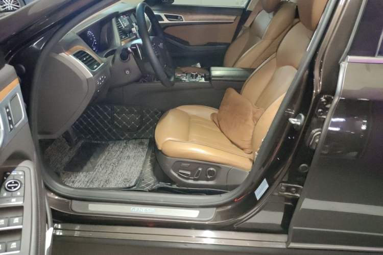 Used Hyundai Genesis 2015 3.0GDi Four-Wheel Drive Flagship Edition Driver Seat