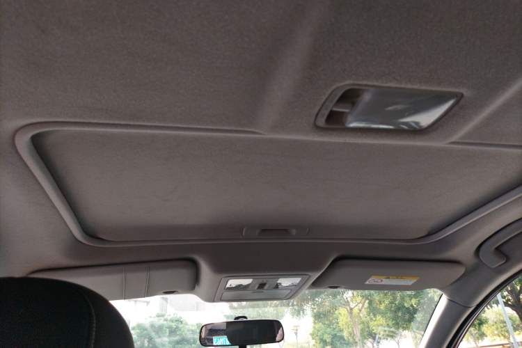 Used Nissan Tiida 2016 1.6L CVT Cool Dynamic Edition