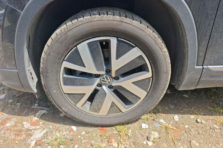 Used Volkswagen Tayron 2023 330TSI Two-Wheel-Drive Luxury Plus Advanced Version
