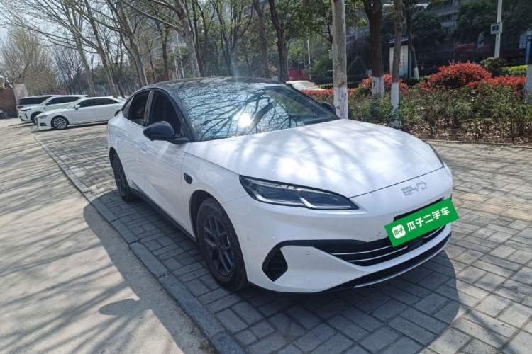Used BYD Seal 06 New Energy 2025 DM-i Smart Drive 80KM Luxury Model Front Right 45 Deg