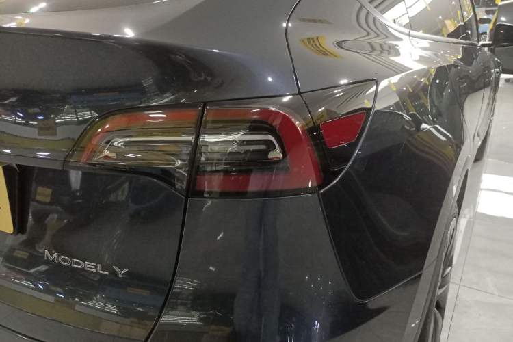 Used Tesla Model Y 2024 Rear-Wheel-Drive Version
