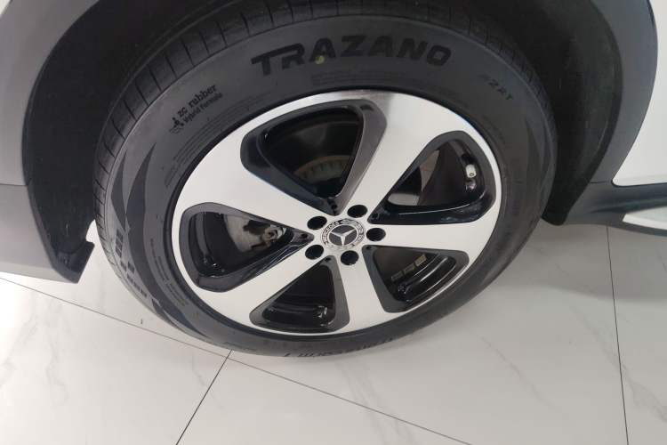 Used Mercedes-Benz GLC 2019 Facelift GLC 260 L 4MATIC Luxury Model