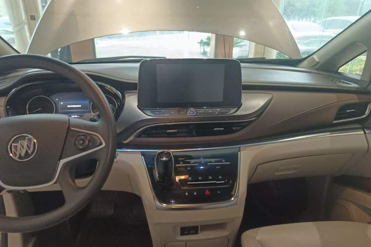 Used Buick GL8 2021 Land Cruiser Executive Class 652T Comfort Model
