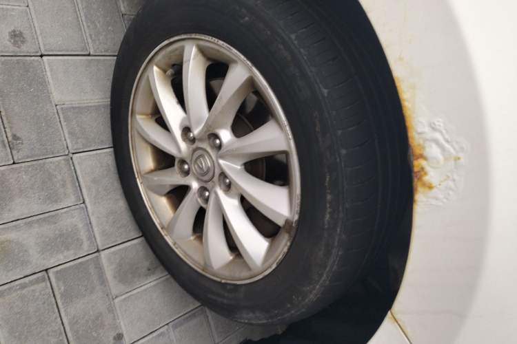 Used Changan Alsvin V7 2015 1.6L Manual Enjoyment Model China IV Standard
