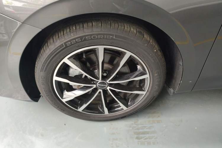 Used Roewe D7 2023 DMH 125km Superior Edition