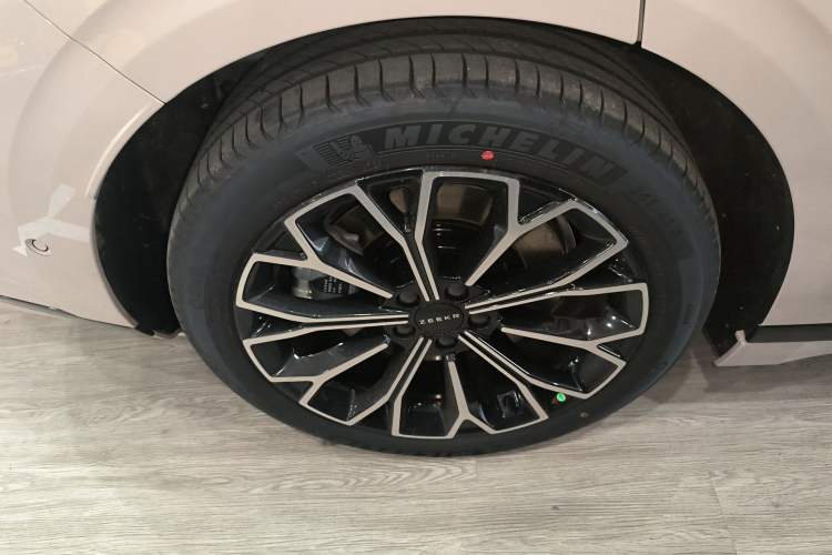 Used Zeekr 007GT 2025 Rear-Drive Intelligent Driving Version 75 kWh Exterior 5