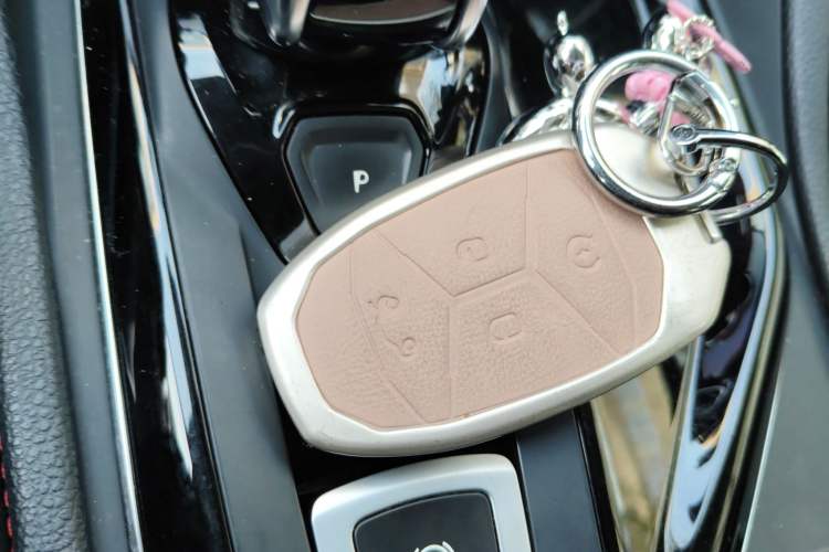 Used Lynk & Co 02 2019 1.5T DCT Two-Wheel Drive Pro Edition China VI Standard Vehicle Key