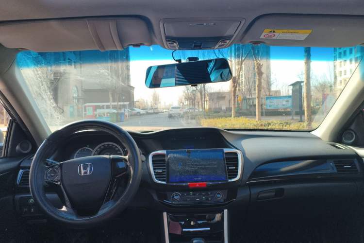 Used Honda Accord 2016 2.0L Comfort Edition
