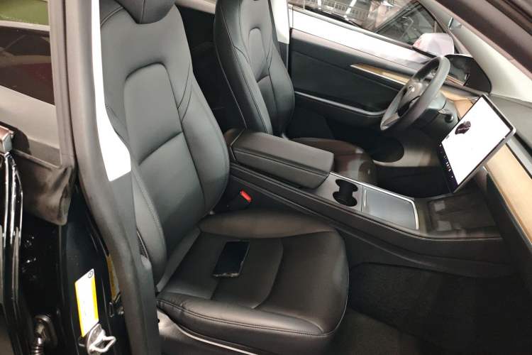 Used Tesla Model Y 2021 Standard Range Rear-Wheel Drive Version