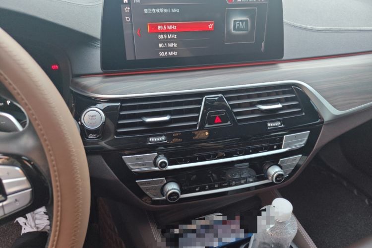 Used BMW 5 Series 2019 530Li Leading Model Luxury Package Audio And AC Panel