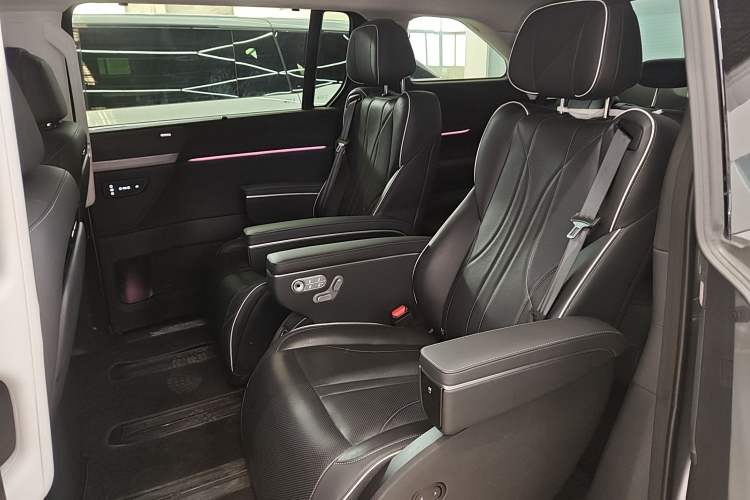 Used XPeng X9 2024 640 All-Wheel Drive High-Performance Max