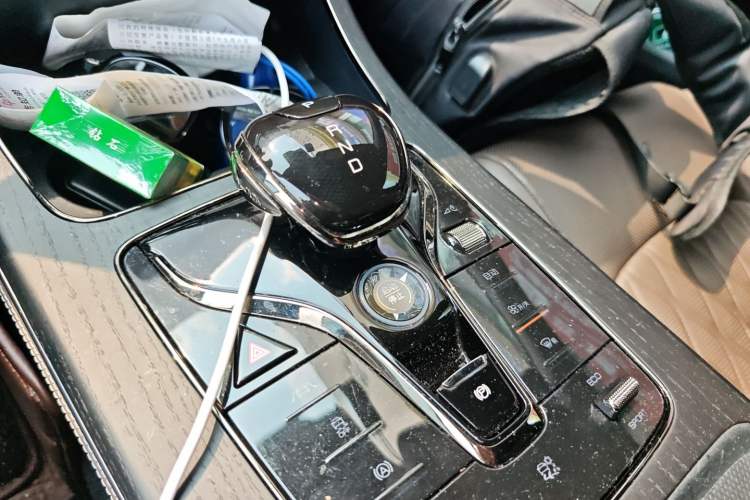 Used BYD Han 2020 DM Four-Wheel Drive Performance Edition Prestige Model Gear Lever