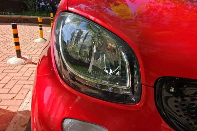 Used smart forfour 2016 0.9T 66 kW Pioneer Edition Right Front Headlight