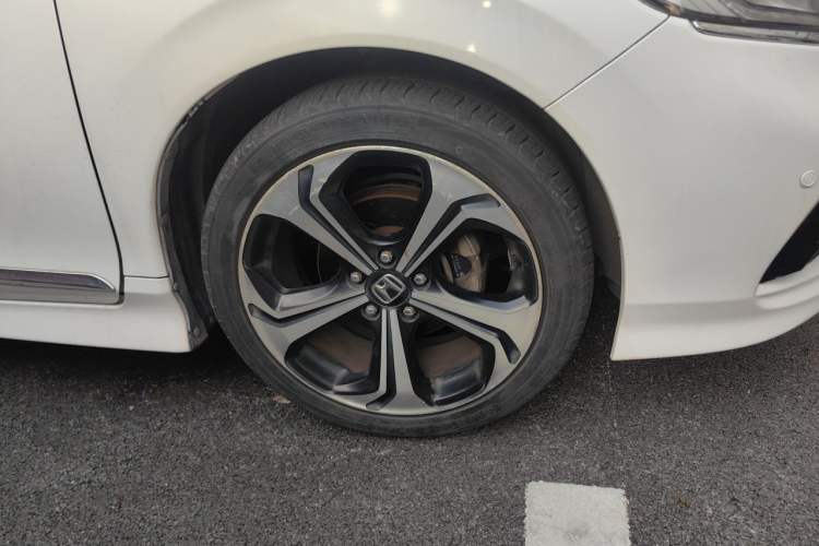 Used Honda Jade 2017 210 TURBO CVT Luxury Edition 5 Seats
