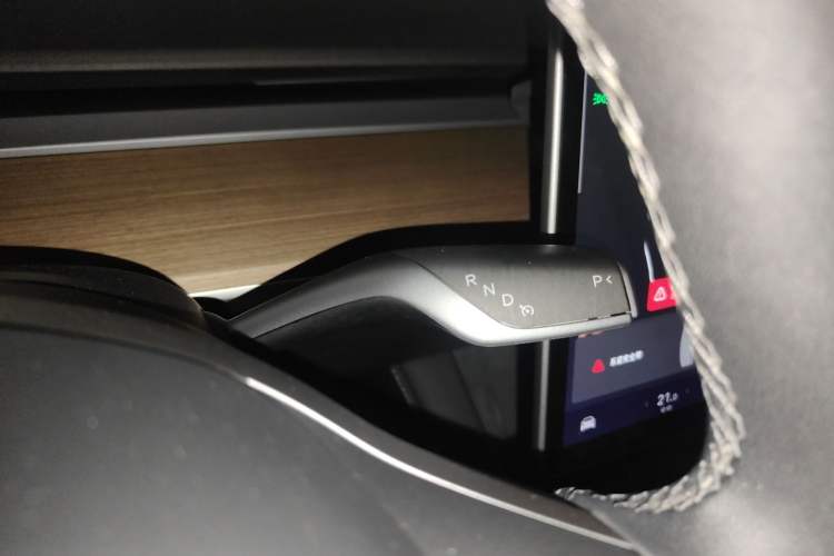 Used Tesla Model Y 2021 Long-Range All-Wheel-Drive Version 3D7