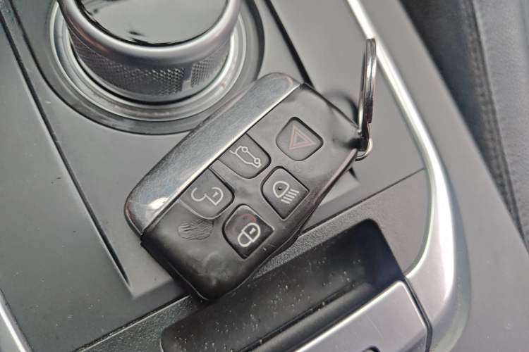 Used Land Rover Discovery Sport 2016 2.0T SE Vehicle Key
