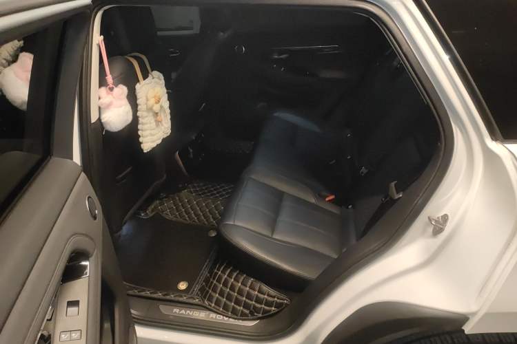 Used Land Rover Range Evoque 2023 Aurora L 249 PS Luxury Edition
