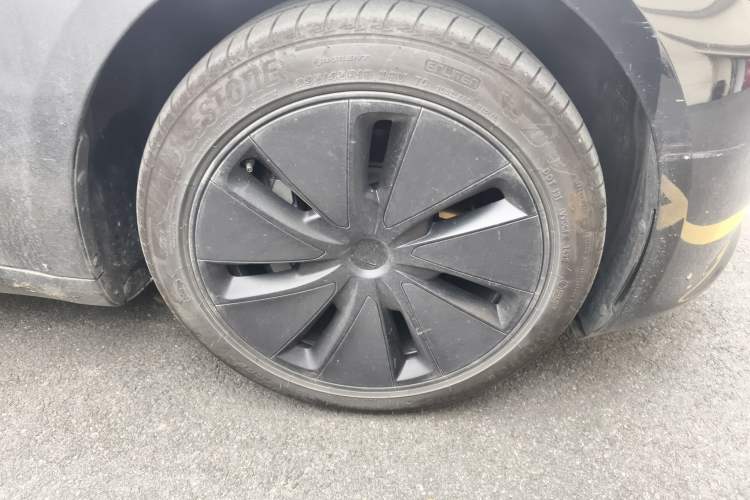 Used Tesla Model 3 2025 Rear-Wheel-Drive Version