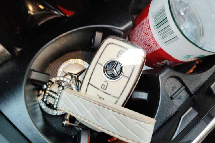 Used Mercedes-Benz E-Class 2023 E 260 4MATIC Convertible Coupe
