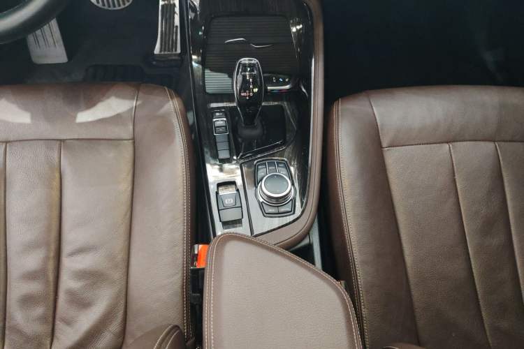 Used BMW X1 2021 sDrive25Li Leading Model
