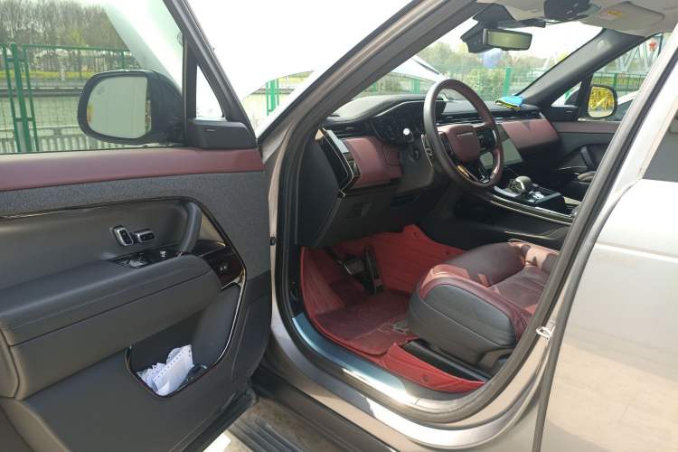 Used Land Rover Range Sport 2024 400PS Dynamic SE Driver Seat